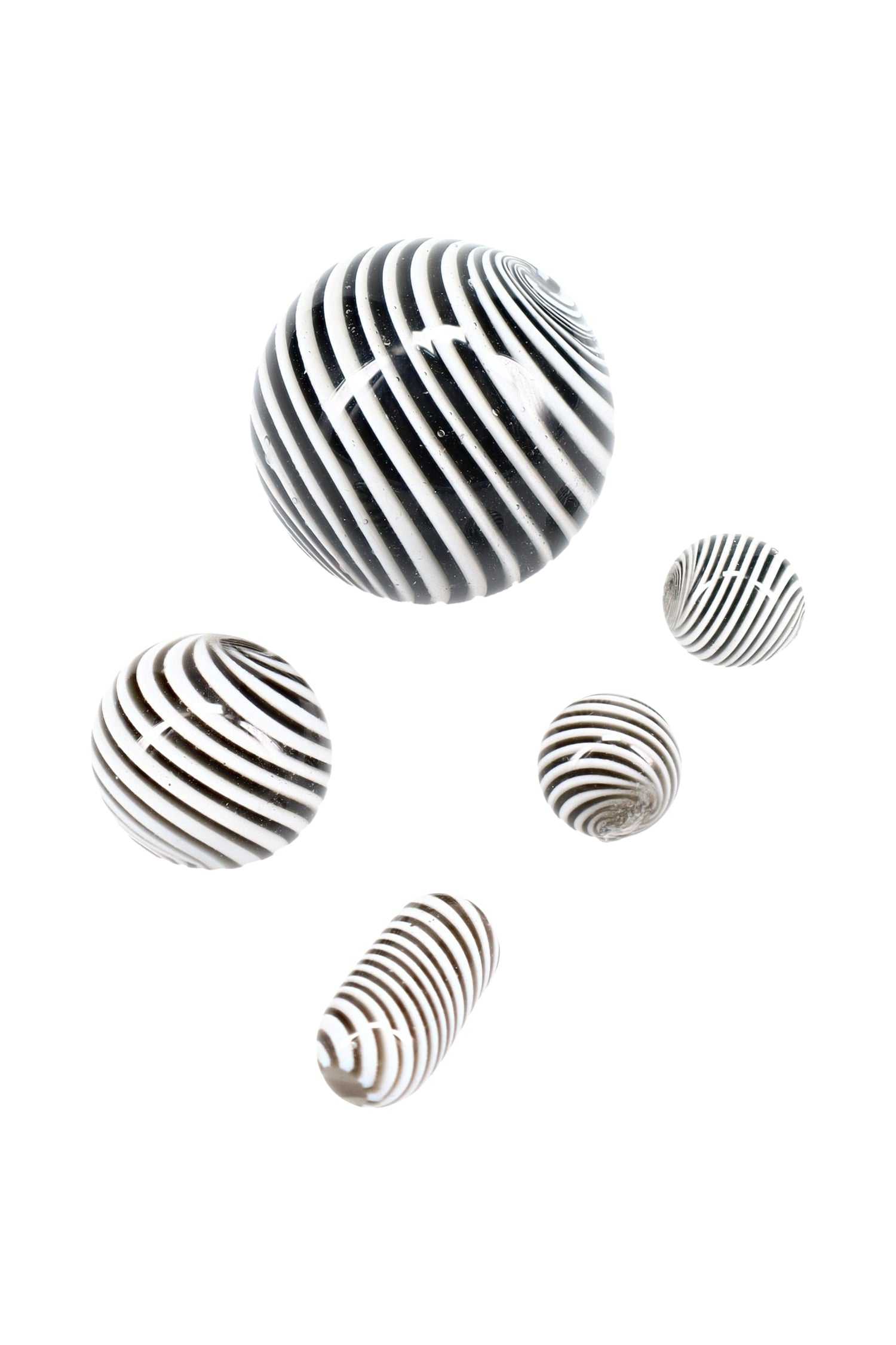Black-and-white swirl quartz banger bead kit featuring large top marble, valve marble, two pearls, and cylindrical pillar arranged neatly on studio white.