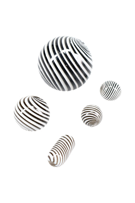 Black-and-white swirl quartz banger bead kit featuring large top marble, valve marble, two pearls, and cylindrical pillar arranged neatly on studio white.