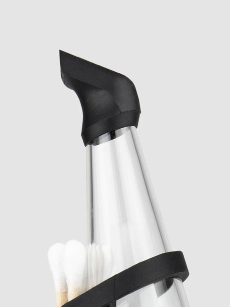 Detail of ergonomic mouthpiece in Onyx fitted to the Peak Pro glass cone, angled spout for comfortable draws.