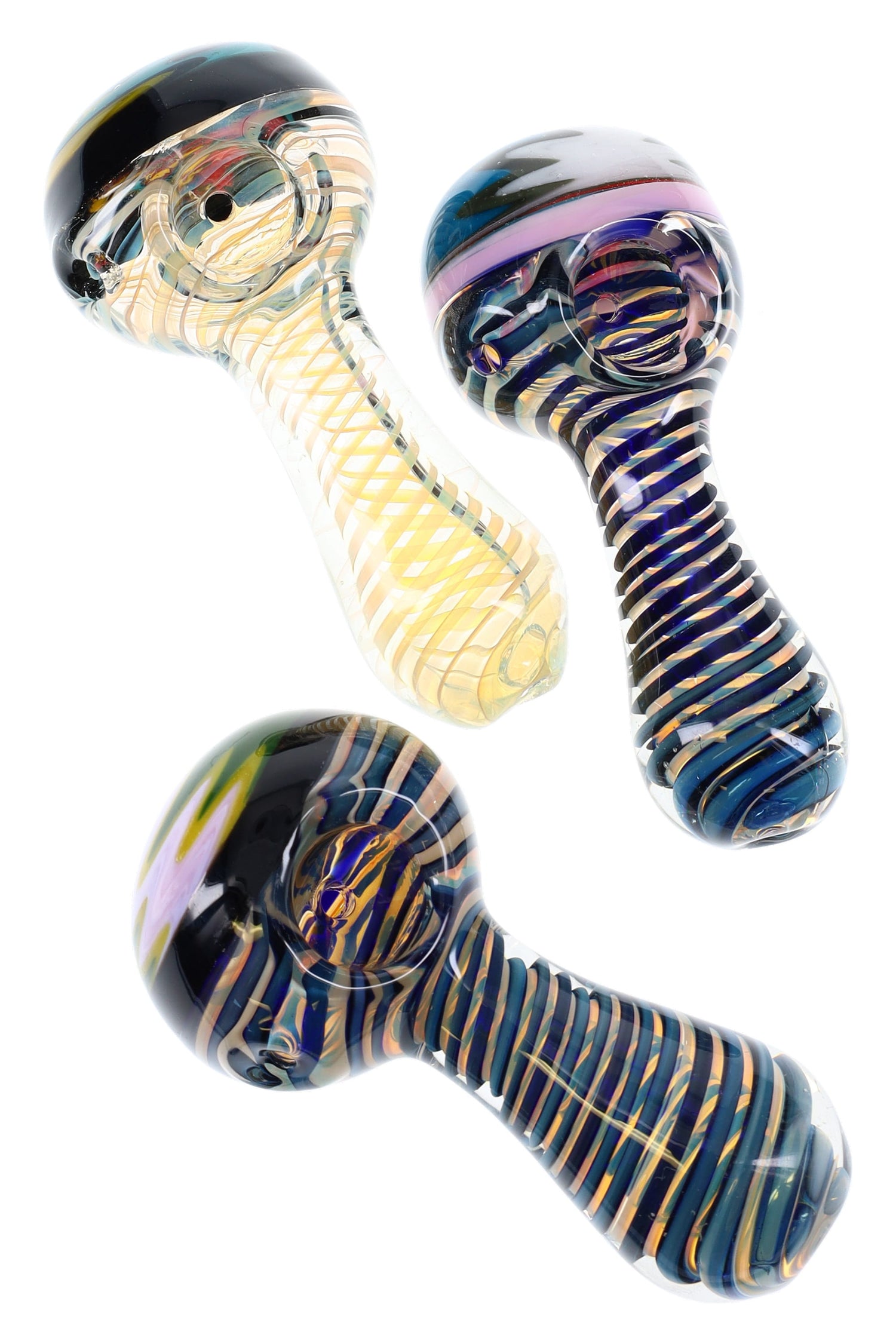 Color-changing glass spoon pipe, 4″ with reverse swirl bowl and spiral striped handle; multicolor designs vary, about 125 g.