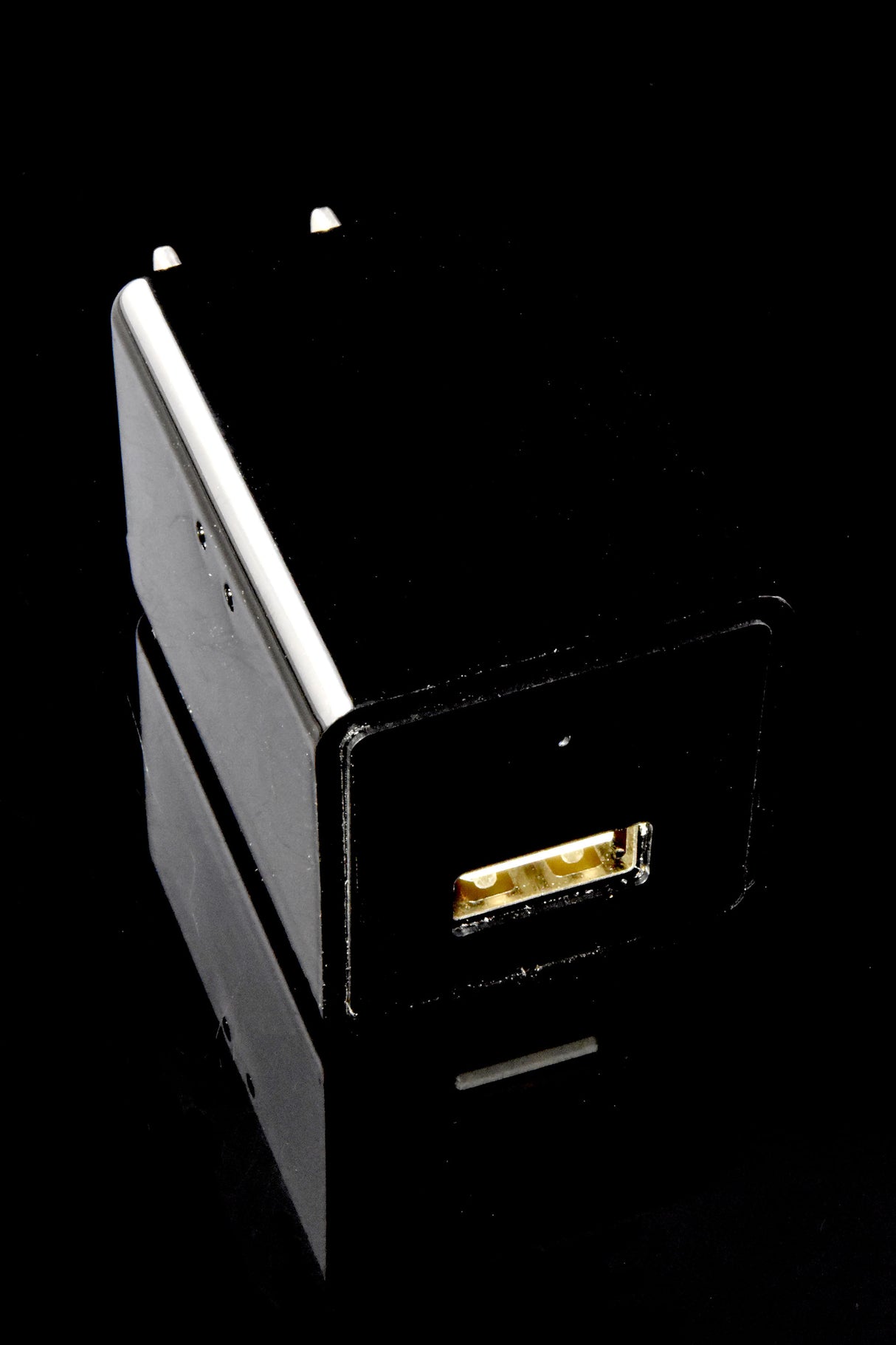 Hidden 720p USB Charger Camera - M0380