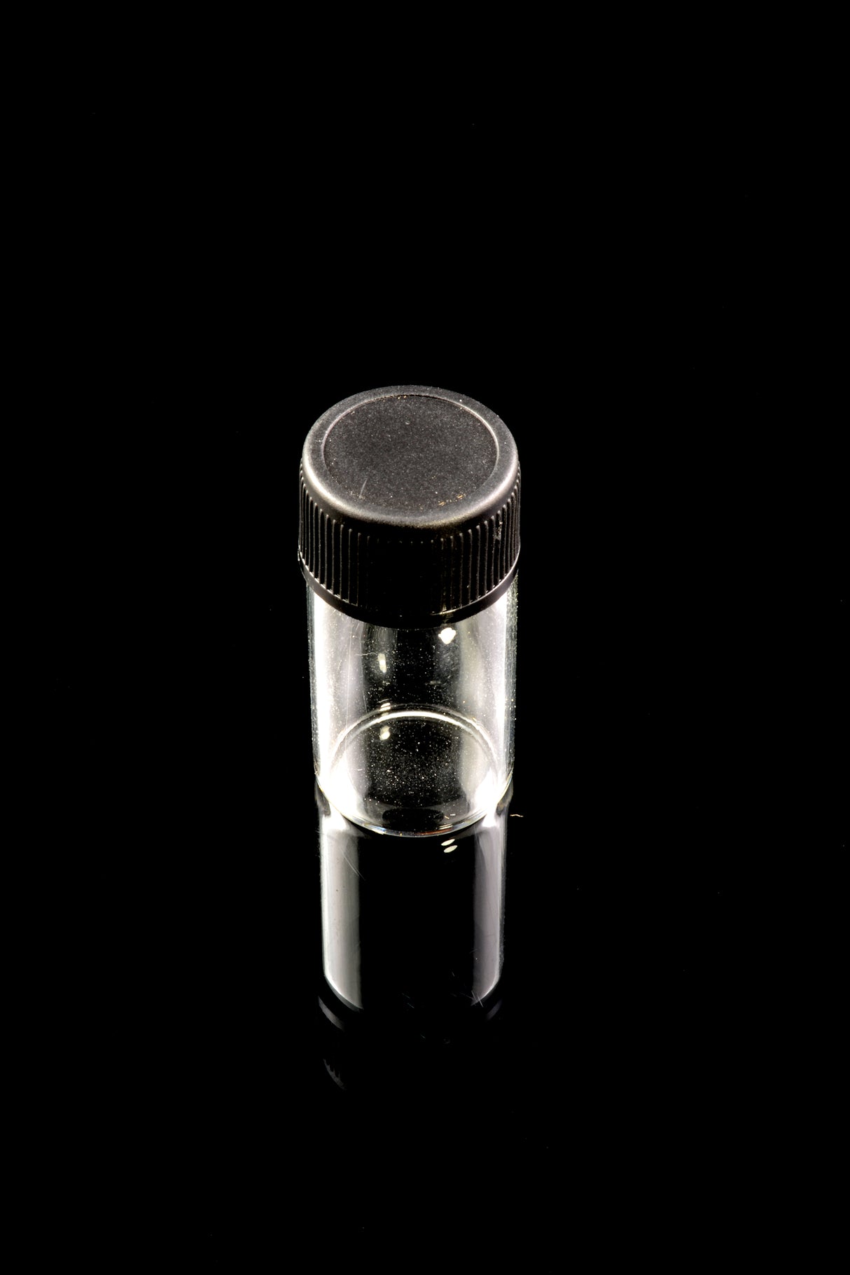 Glass Vial with Twist on Cap - J0188