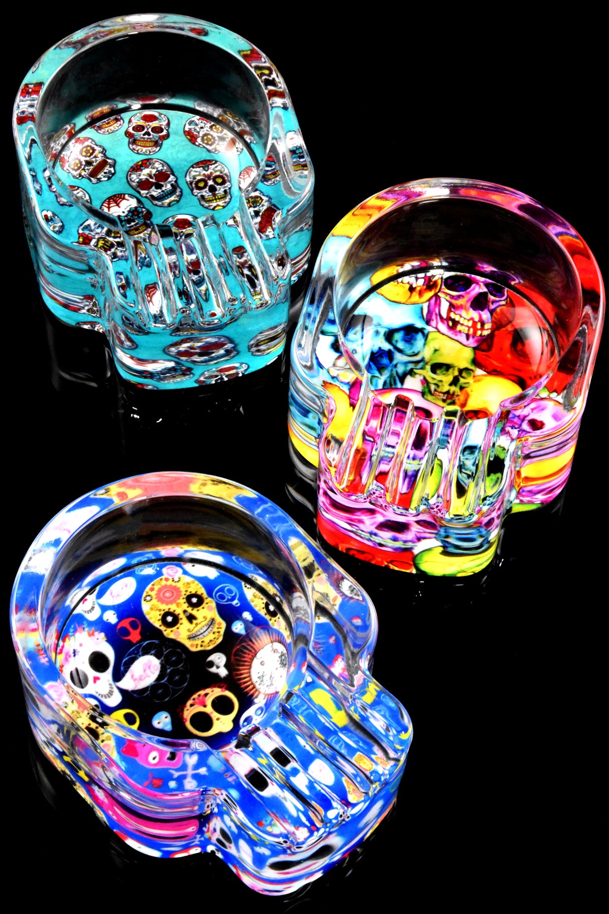 Skull Shaped Glass Design Ashtray - M0485