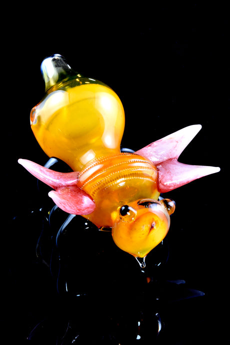 4.5" Gold Fumed Color Changing Glass Fly Pipe - AP296