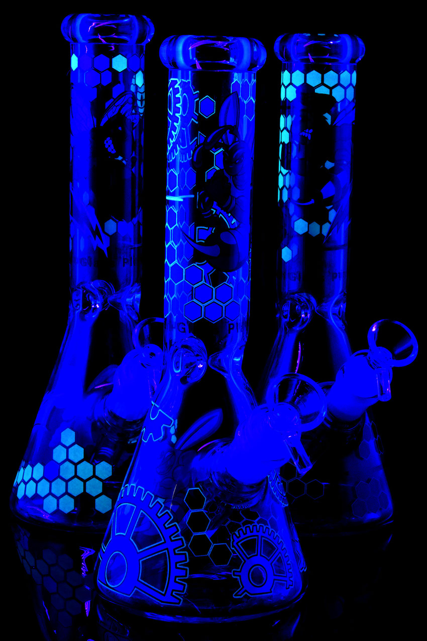 Medium Glow in the Dark Beeker GoG Water Pipe with Ice Pinch - WP2856