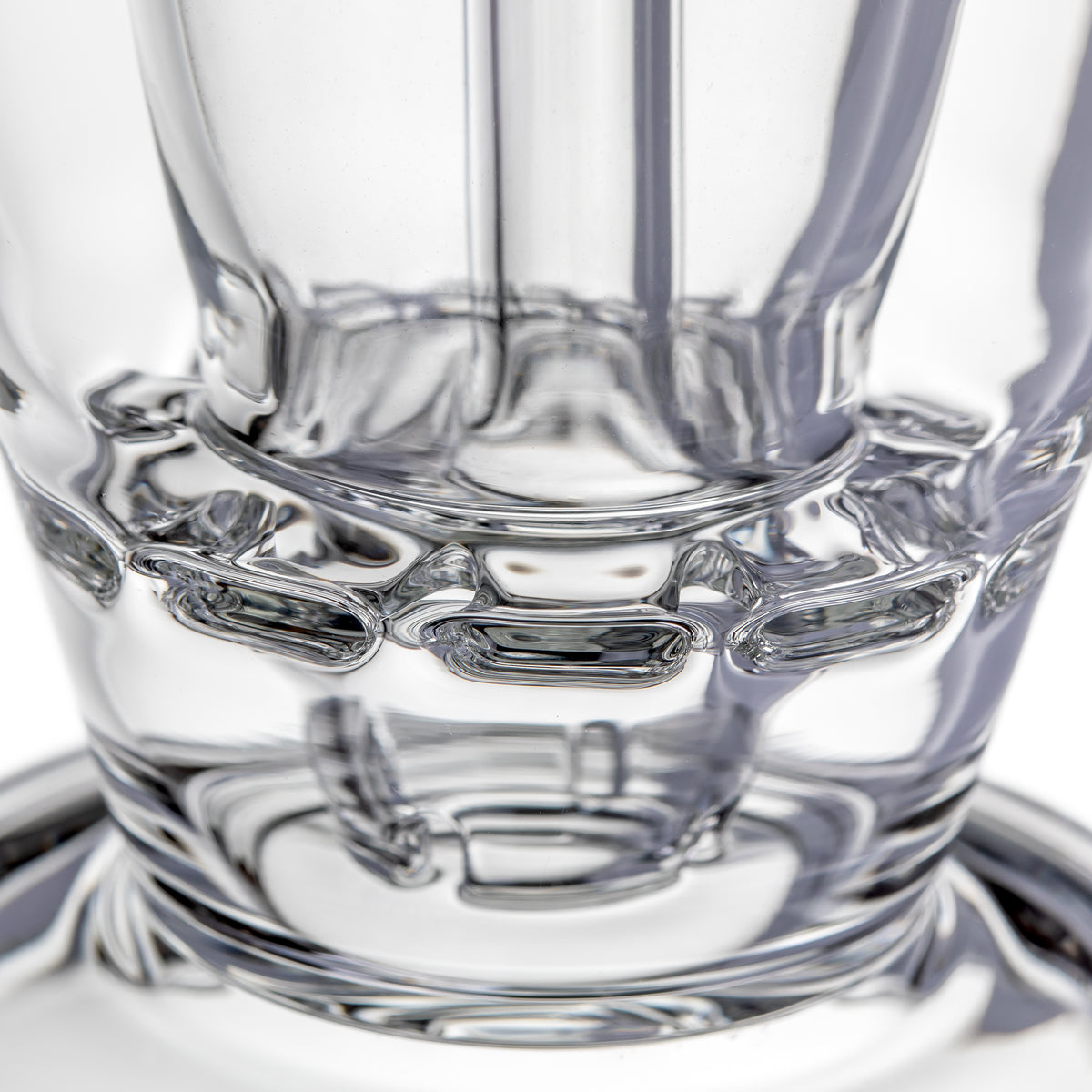 Voyager mini dab rig lower chamber close-up showing internal glass supports, disc perc and branded base
